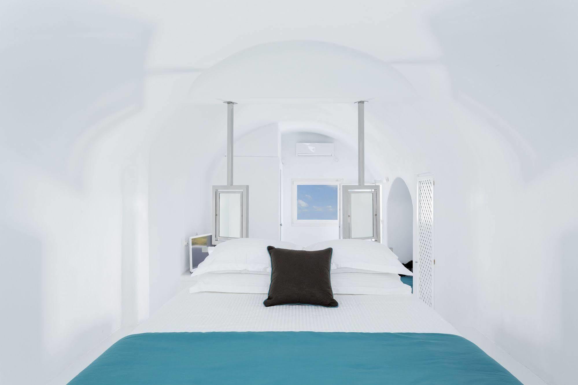 Aisling Micro Hotel Oia エクステリア 写真